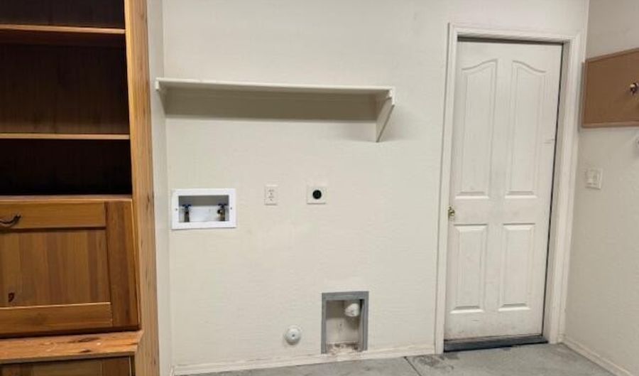 2107 Touchstone Dr, Chino Valley, AZ 86323 - 3 Beds, 2 Bath