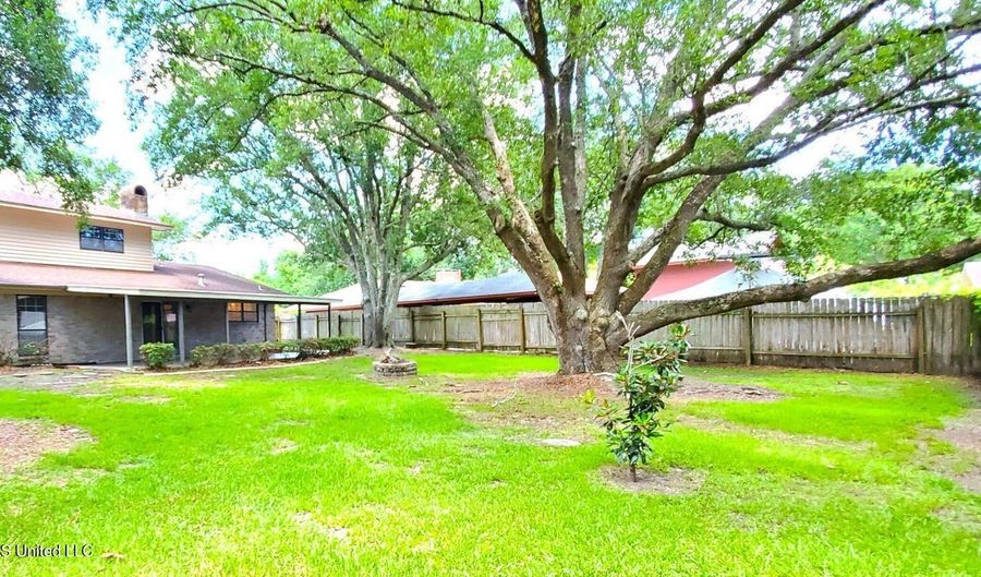 2714 English Dr, Ocean Springs, MS 39564 - 4 Beds, 3 Bath