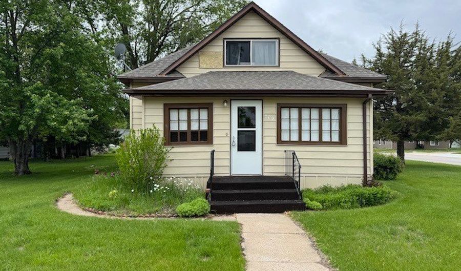 302 S. Williams St, Atkinson, NE 68713 - 3 Beds, 2 Bath