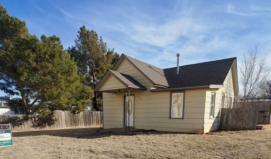 1009 Mill St, Alva, OK 73717 - 2 Beds, 1 Bath