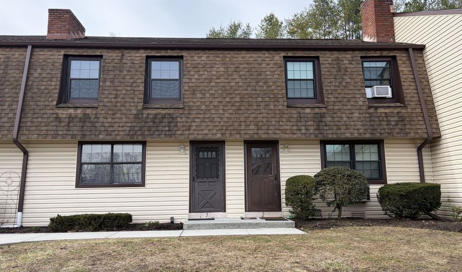 7 Homestead Ln 7, Brookfield, CT 06804 - 2 Beds, 2 Bath