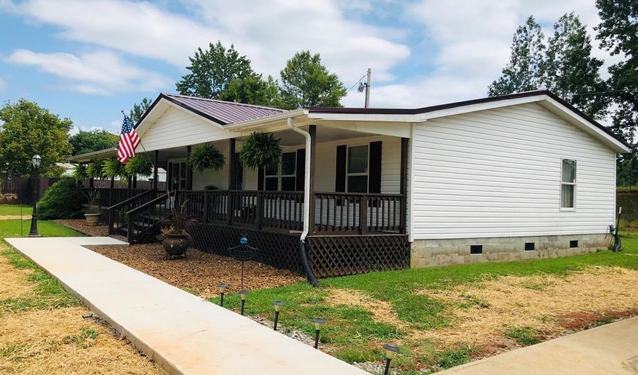 234 Wilson Airport Sub Rd, Albany, KY 42602 - 3 Beds, 2 Bath