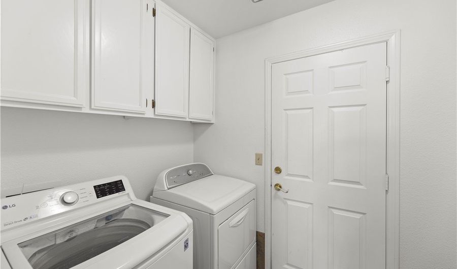 2838 Via Stella St, Henderson, NV 89074 - 5 Beds, 3 Bath
