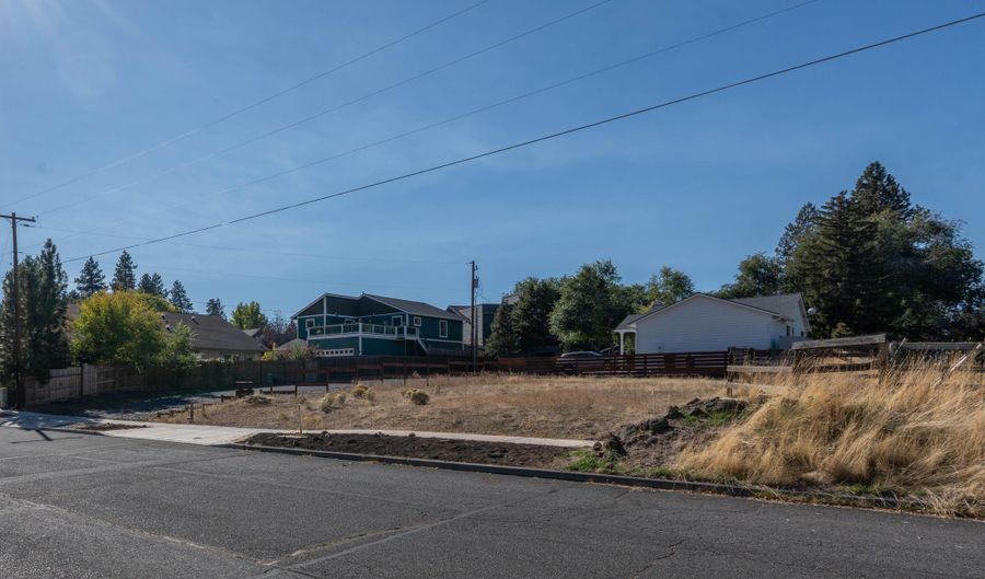 2109 NE 11th Pl, Bend, OR 97701 - 0 Beds, 0 Bath