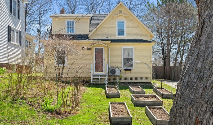 60 6th St, Bangor, ME 04401 - 4 Beds, 2 Bath