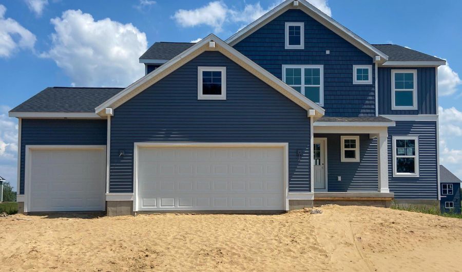 10724 Greyhound Ave, Allendale, MI 49401 - 4 Beds, 3 Bath