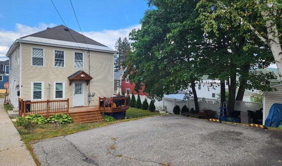 135 Mt. Forist St, Berlin, NH 03570 - 2 Beds, 3 Bath