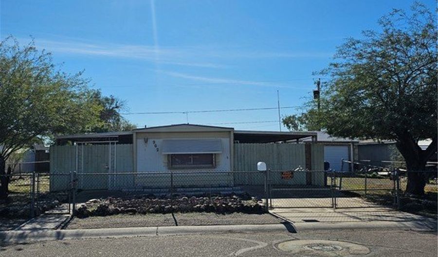 962 Surf Spray Dr, Bullhead City, AZ 86442 - 2 Beds, 2 Bath
