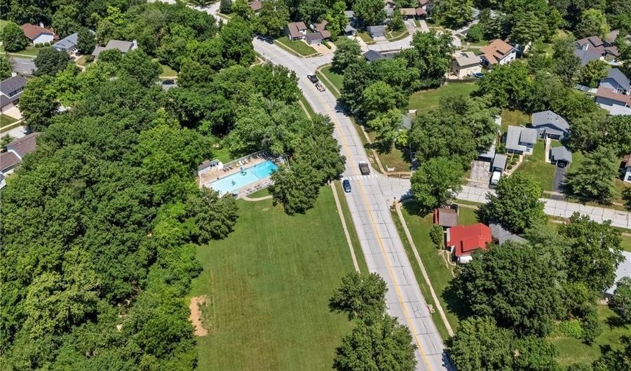 420 Echo Hill Dr, Ballwin, MO 63021 - 3 Beds, 2 Bath
