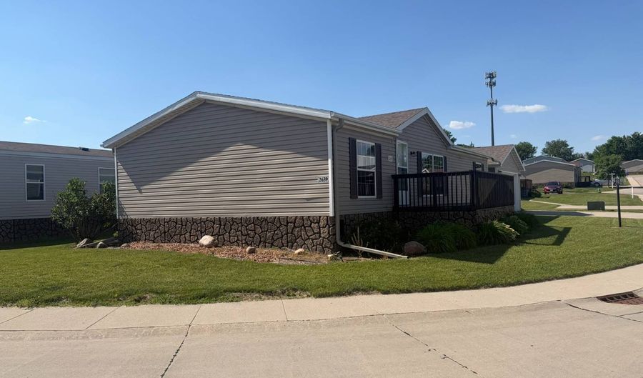 2639 Colt St, Ames, IA 50010 - 3 Beds, 2 Bath
