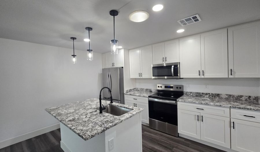 1173 E Cordova Ave, Casa Grande, AZ 85122 - 4 Beds, 2 Bath