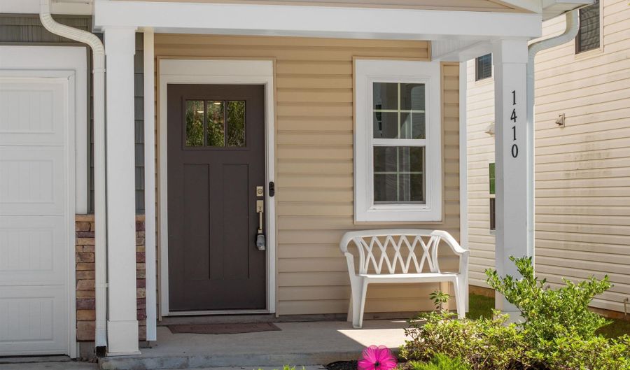 1410 Penrith Ct, Boiling Springs, SC 29316 - 5 Beds, 3 Bath