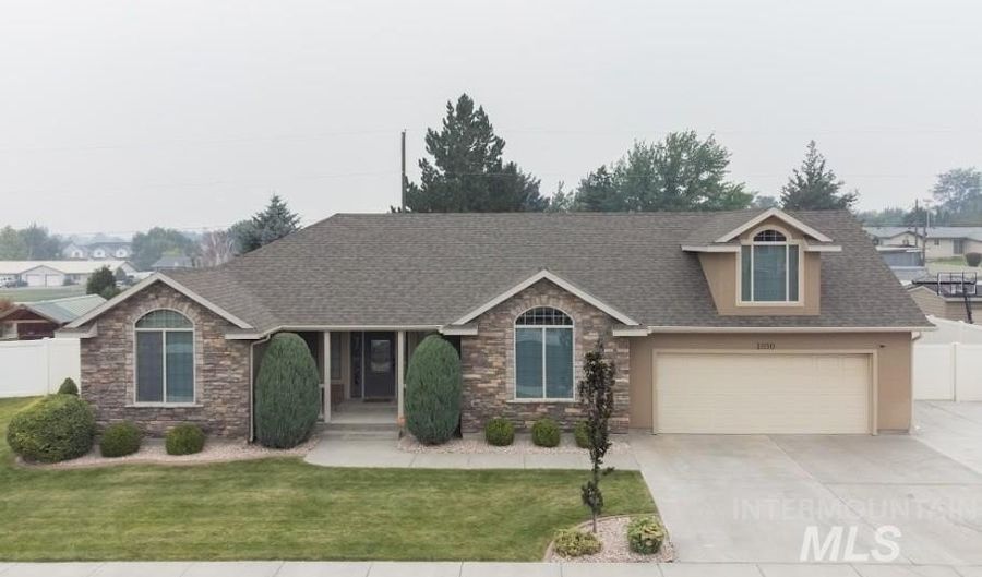 1030 Oakwood St, Burley, ID 83318 - 3 Beds, 2 Bath