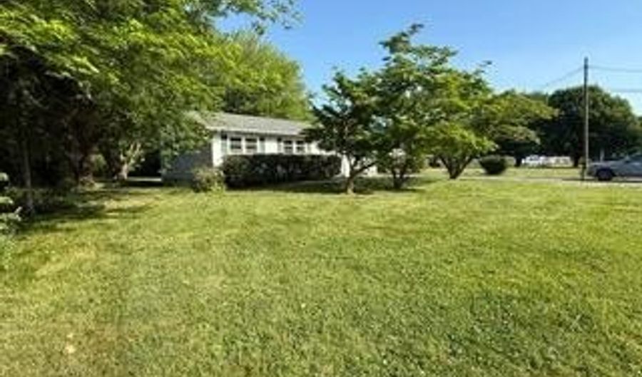 7717 PEARSONS CORNER Rd, Dover, DE 19904 - 3 Beds, 2 Bath