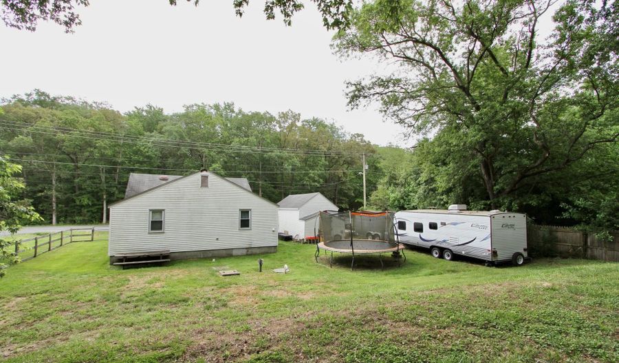 2035 ARTHURSVILLE Rd, Hartly, DE 19953 - 3 Beds, 1 Bath