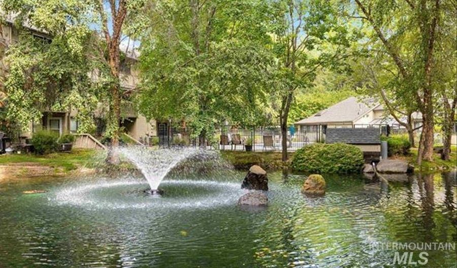 3611 S Gekeler Ln 124, Boise, ID 83706 - 3 Beds, 2 Bath