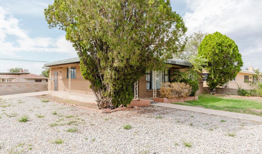 1201 Maple Dr, Alamogordo, NM 88310 - 2 Beds, 1 Bath