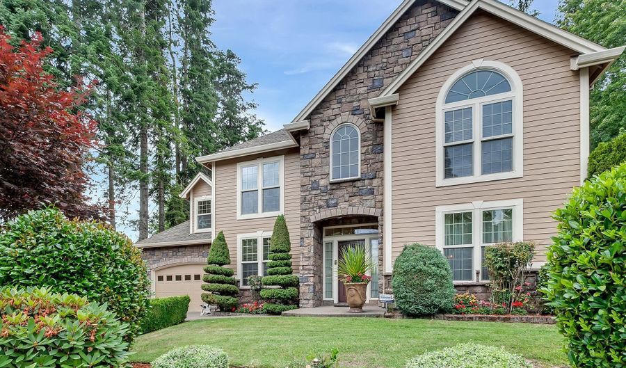 11075 SW Cabot, Beaverton, OR 97005 - 4 Beds, 3 Bath