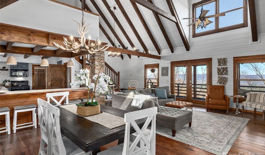 25 Crestwood Dr, Arden, NC 28704 - 3 Beds, 3 Bath