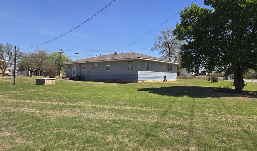 100 N Woodward, Ames, OK 73718 - 3 Beds, 1 Bath