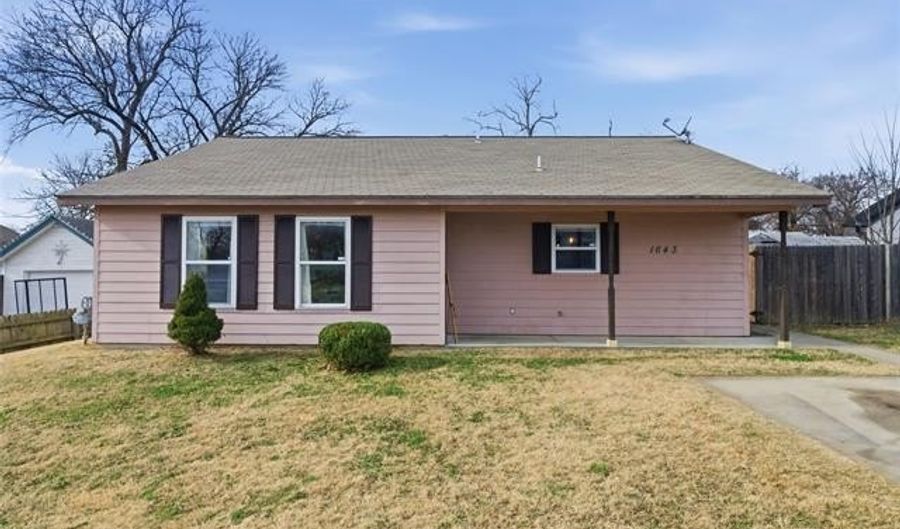 1643 S Oak Ave, Bartlesville, OK 74003 - 4 Beds, 2 Bath