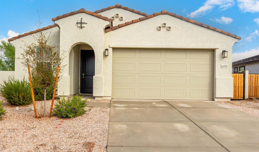 24590 W HILTON Ave, Buckeye, AZ 85326 - 4 Beds, 2 Bath