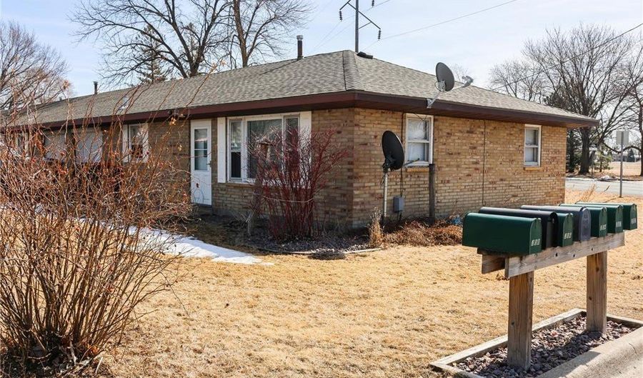 302 E Elmwood St, Arlington, MN 55307 - 7 Beds, 0 Bath