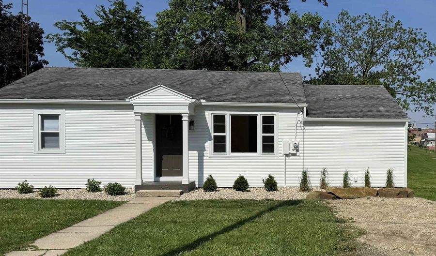 156 S Miller Ave, Albany, IN 47320 - 3 Beds, 2 Bath