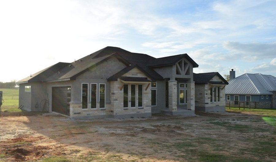 116 Western Way, Adkins, TX 78101 - 4 Beds, 4 Bath