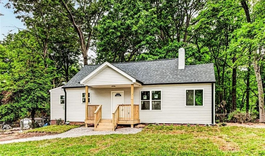 104 Oakhurst Dr, Asheboro, NC 27205 - 3 Beds, 1 Bath