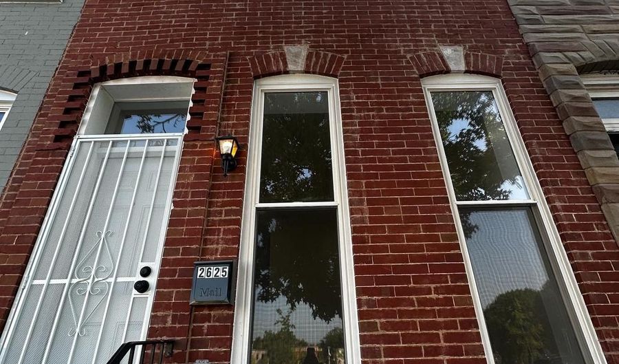 2625 FRANCIS St, Baltimore, MD 21217 - 2 Beds, 2 Bath