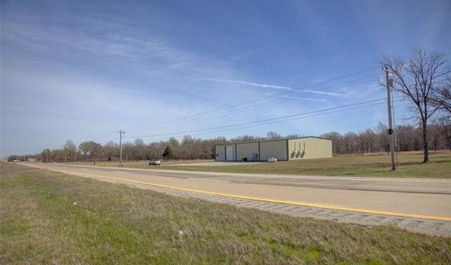 10044 251st St, Beggs, OK 74421 - 1 Beds, 1 Bath