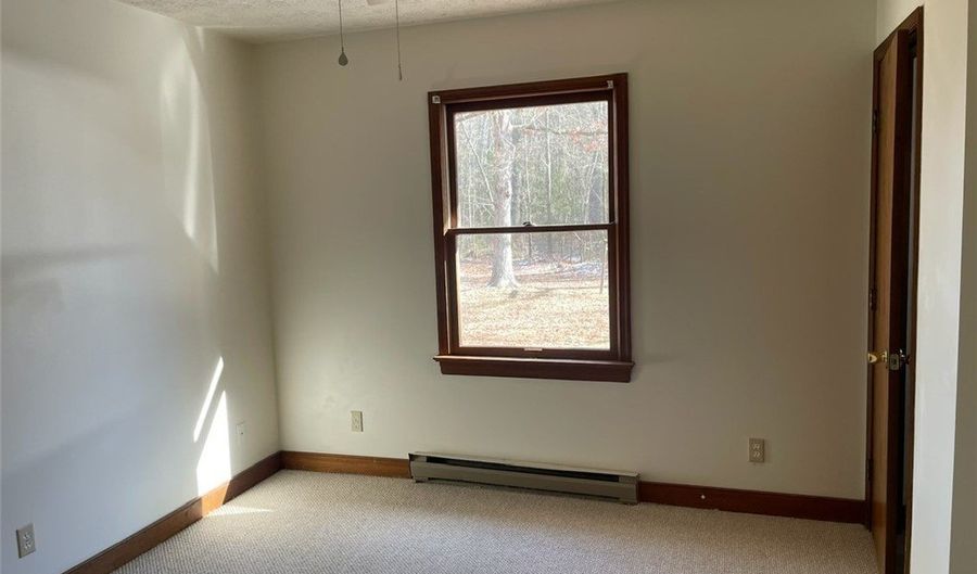 317 N Snead St, Ashland, VA 23005 - 4 Beds, 2 Bath