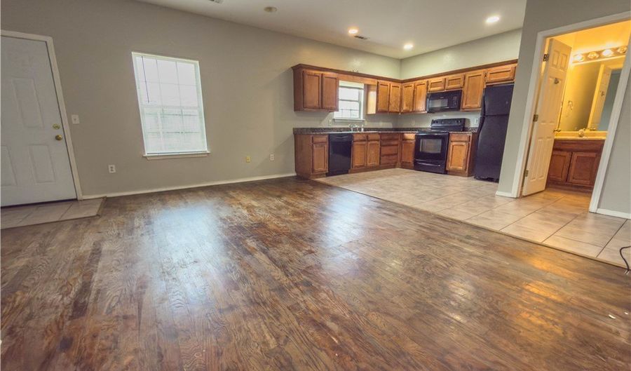 3207 SW Amberwood Dr 2, Bentonville, AR 72712 - 3 Beds, 3 Bath