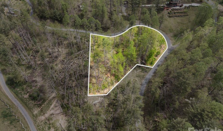 Mountain Crest Drive 18, Bakersville, NC 28705 - 0 Beds, 0 Bath