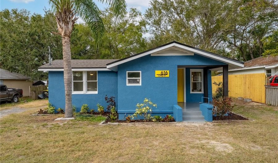 616 LIME St, Auburndale, FL 33823 - 3 Beds, 2 Bath