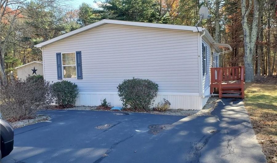 6 Giovanni Rose Ct, Coventry, RI 02816 - 3 Beds, 2 Bath