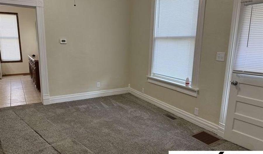 1322 14th St, Auburn, NE 68305 - 2 Beds, 1 Bath