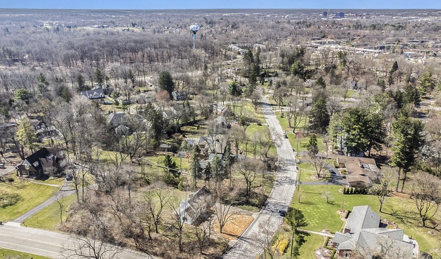 2690 Overridge Dr, Ann Arbor, MI 48104 - 4 Beds, 2 Bath