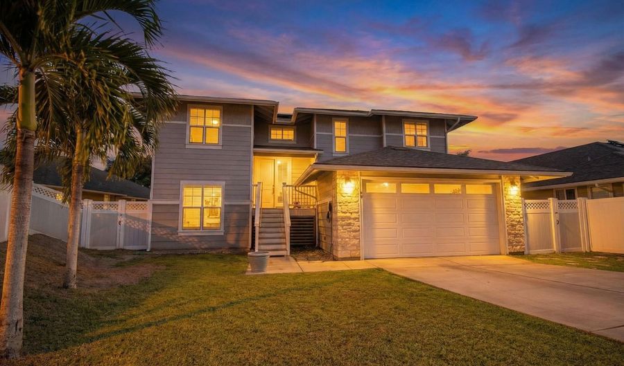 70 Olina St, Kahului, HI 96732 - 5 Beds, 4 Bath