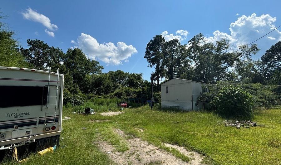 194 Wells Ave, Abbeville, GA 31001 - 3 Beds, 2 Bath