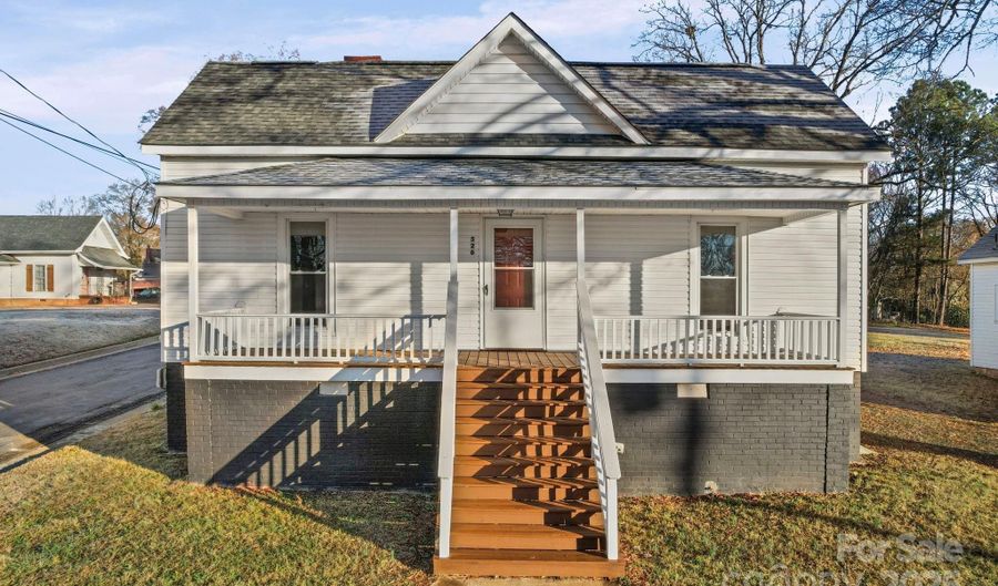 526 Graham St, Albemarle, NC 28001 - 1 Beds, 1 Bath