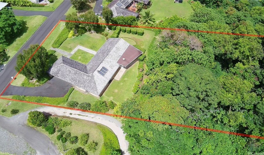 46-426 Hololio St, Kaneohe, HI 96744 - 4 Beds, 3 Bath