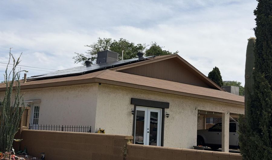 1413 Sixteenth St, Alamogordo, NM 88310 - 4 Beds, 2 Bath