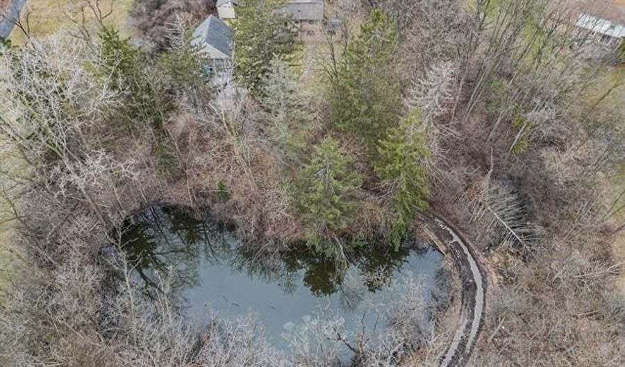 23775 Inkster Rd, Farmington Hills, MI 48336 - 3 Beds, 3 Bath