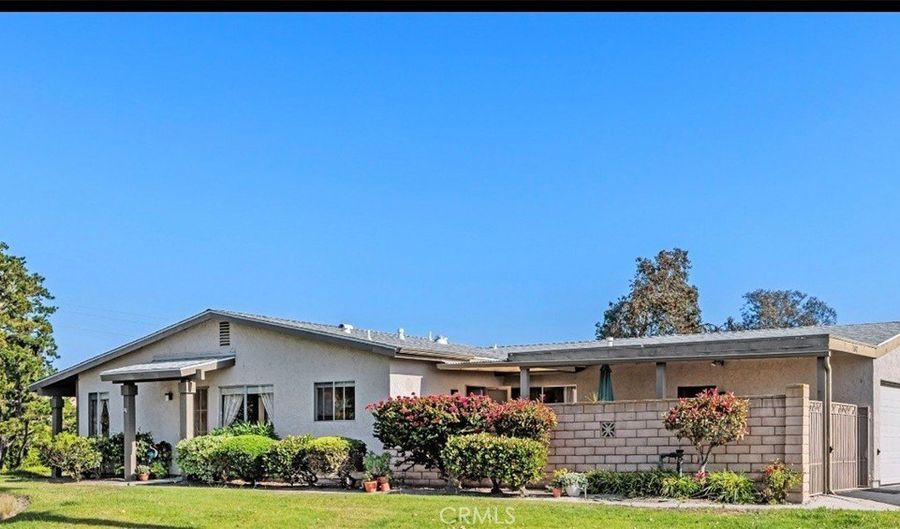 1002 Plover Way, Oceanside, CA 92057 - 2 Beds, 2 Bath