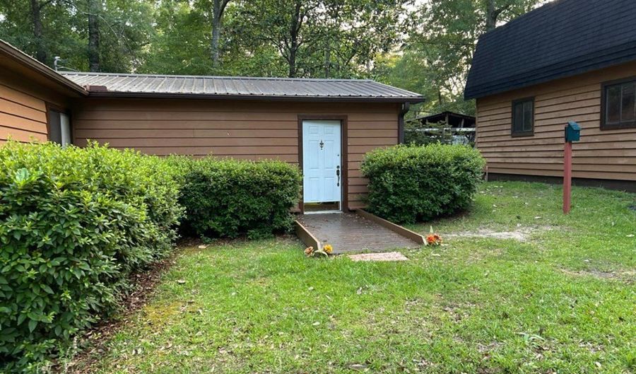 555 Cove Rd, Abbeville, AL 36310 - 3 Beds, 2 Bath
