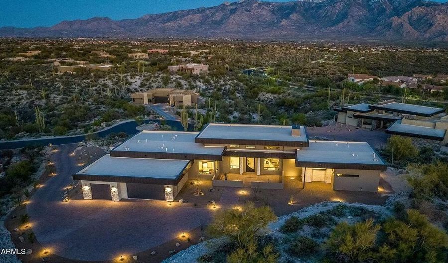 8560 E FATHER KINO Trl, Carefree, AZ 85377 - 4 Beds, 5 Bath