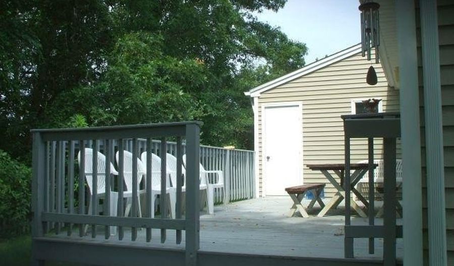 19 Castle Rock Dr D, Charlestown, RI 02813 - 2 Beds, 2 Bath