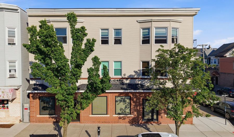 878-880 BROADWAY, Bayonne, NJ 07002 - 0 Beds, 0 Bath